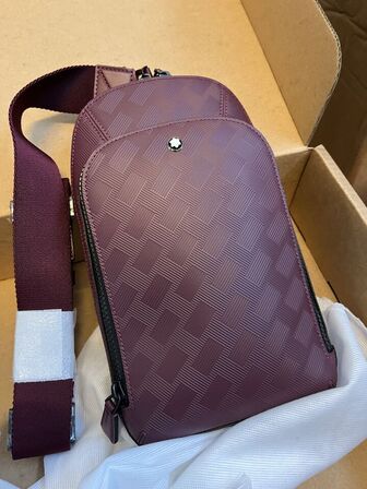 Sling taske MONTBLANC Extreme 3.0 cassis MB199409
