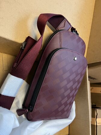 Sling taske MONTBLANC Extreme 3.0 cassis MB199409