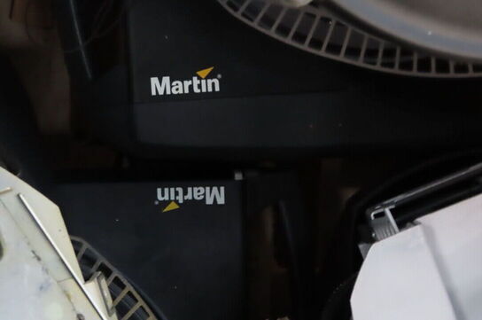 Palle med diverse reservedele til lys