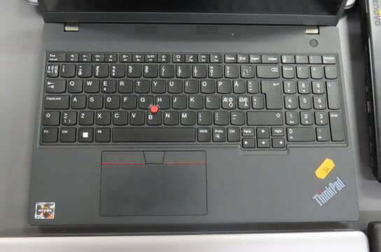 Bærbar computer LENOVO L15