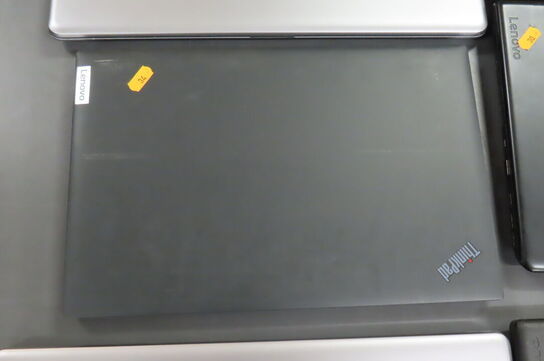 Bærbar computer LENOVO L15