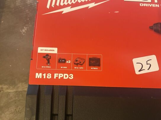 Milwaukee skruemaskine M18 FPD3