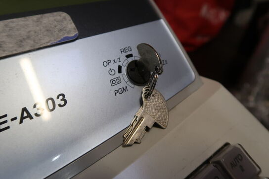 2 stk. Kasseapparat Sharp XE-A303