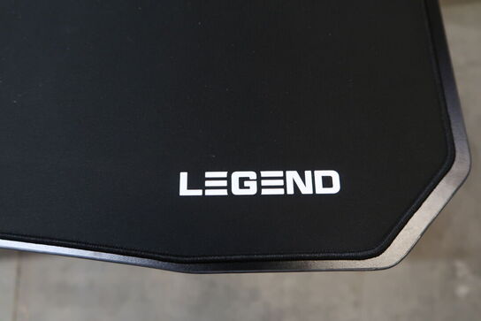 Gamerbord Legend - Inkl. mikrofonholder 