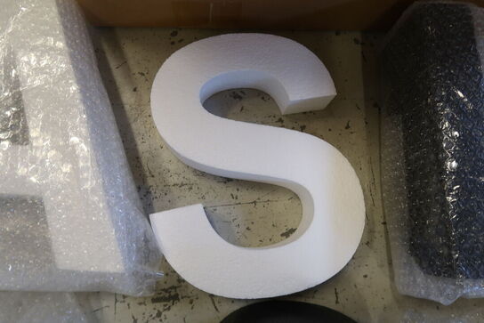 8 stk. Ass. Deko bokstaver