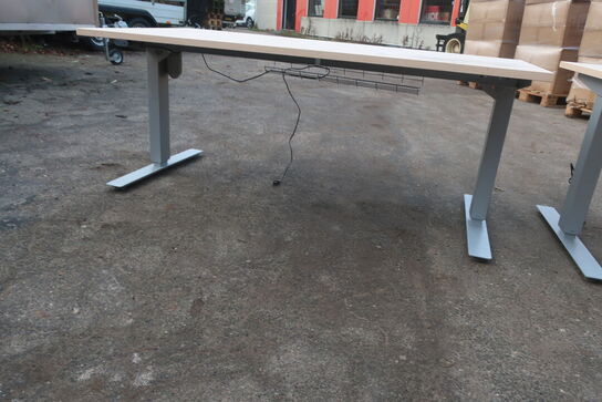 2 stk. el. hæve/sænkeborde