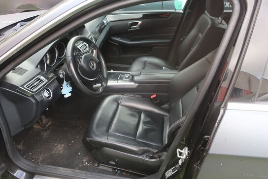 Personbil MERCEDES E220 Bluetec diesel (momsfri) (uden afgift)
