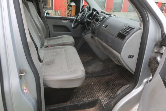 Varebil VOLKSWAGWEN transporter kasseveogn 2,0 tdi