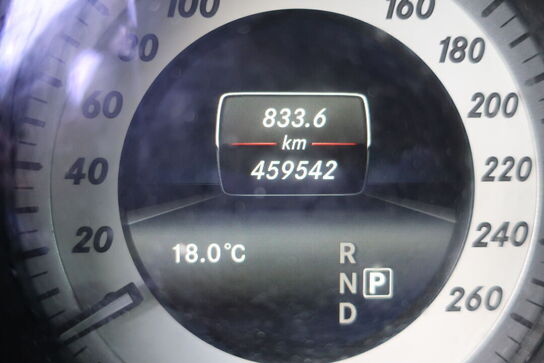 Personbil MERCEDES E220 Bluetec diesel (momsfri) (uden afgift)