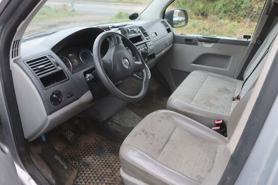 Varebil VOLKSWAGWEN transporter kasseveogn 2,0 tdi