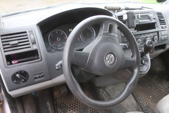 Varebil VOLKSWAGWEN transporter kasseveogn 2,0 tdi
