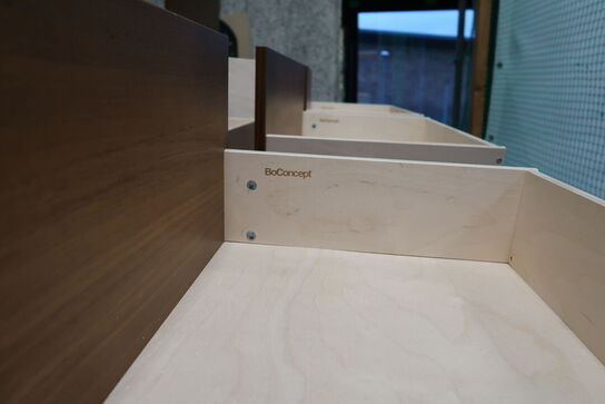 2 stk. reoler/skabe BOCONCEPT