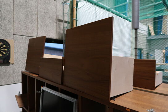 2 stk. reoler/skabe BOCONCEPT