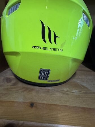 MC hjelm, MT HELMETS