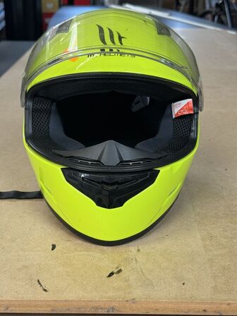 MC hjelm, MT HELMETS