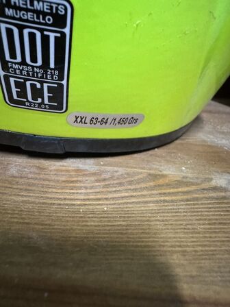 MC hjelm, MT HELMETS