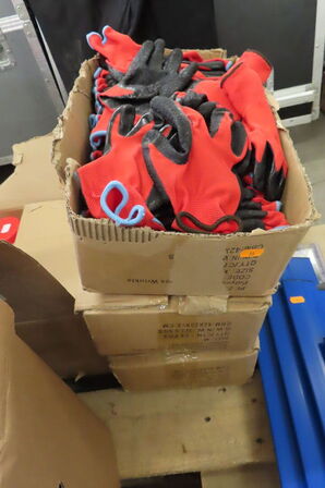 3 stk. Kasser med arbejdshandsker