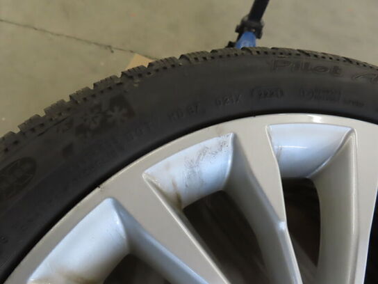 BMW fælge med MICHELIN vinterdæk til BMW 5-Serie