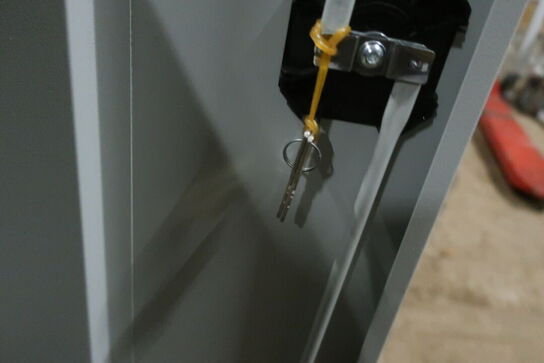 2 stk. stålskabe EKWO