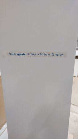 4 stk. usamlet højskabe H: 195,2 x B: 60 x D: 34,0 med låge og 16 hylder