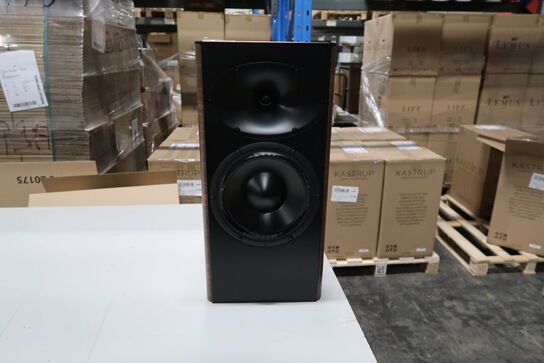 1 sæt højttalere KASTRUP Sora 800 Walnut