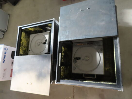 3 paller fra installationsafdeling - Højtalere, kabler, elektronik (se beskrivelse)