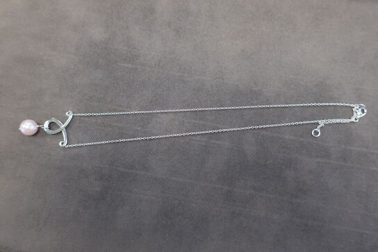 Pearls Large Teardrop Necklace Rose X