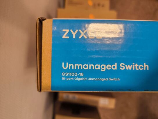 Netværksswitch ZYXEL GS1100-16 16 port (ubrugt)