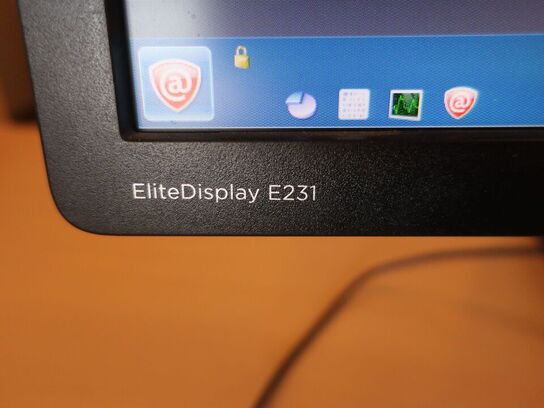 SAMSUNG 22" skærm SyncMaster 2243 (PC medfølger ikke)