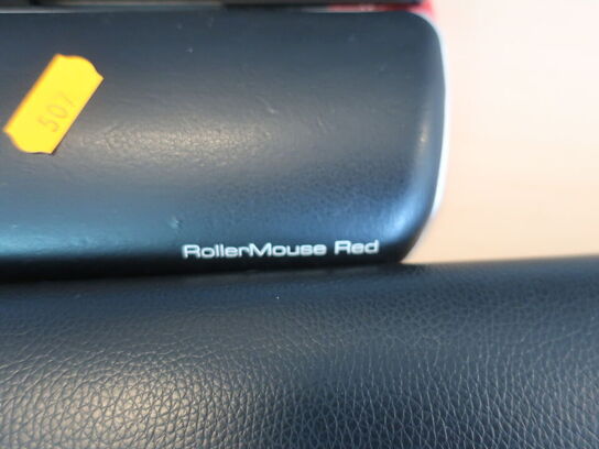 2 stk. HP EliteDisplay 27" skærme inkl. rollermouse & div. tilbehør