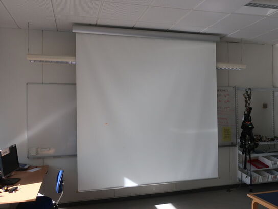 Projektor NEC ME301W inkl. lærred