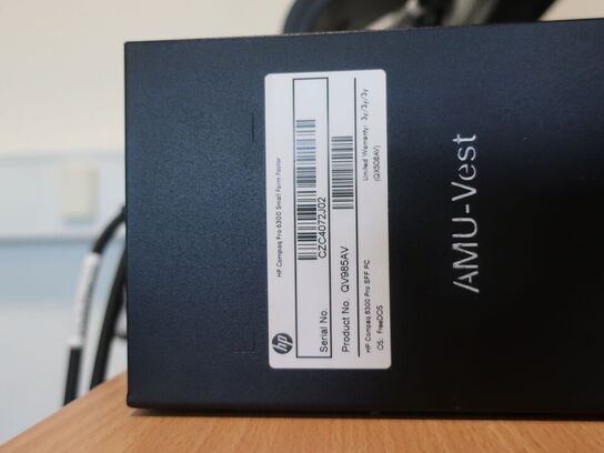 HP 22" skærm m. tastatur L2208w (PC medfølger ikke)