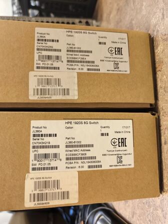 2 stk. netværksswitche HP 1920S 8 port (ubrugt)