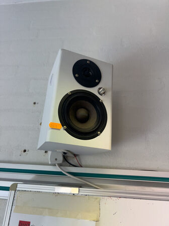 Projektor NEC ME301W inkl. lærred & højttalere