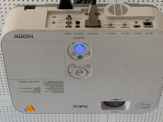 Projektor NEC ME301W inkl. lærred & højttalere