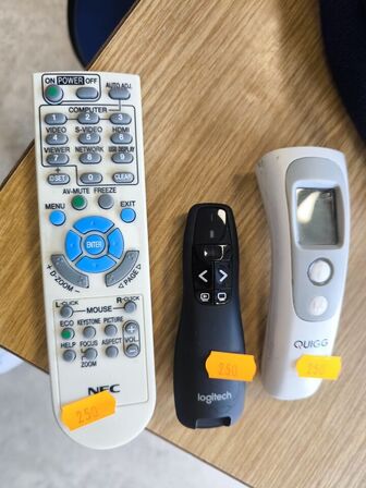 Projektor NEC ME311W inkl. lærred