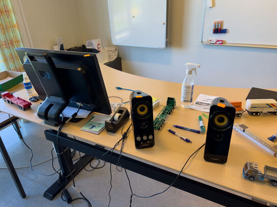 Projektor BENQ MW536 inkl. lærred, højttalere & skærm