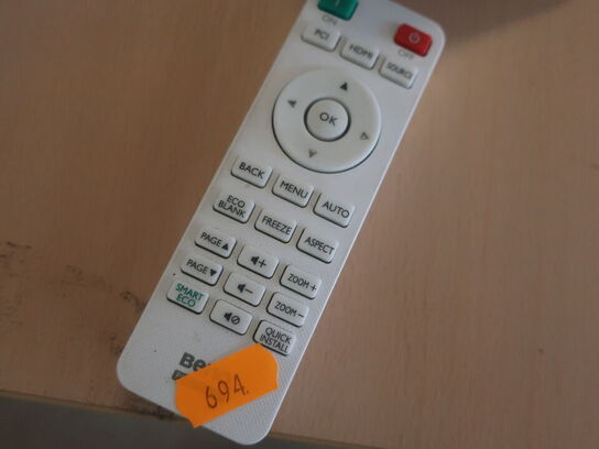 Projektor BENQ MW612 inkl. lærred