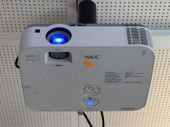 Projektor NEC ME301W inkl. lærred & højttalere