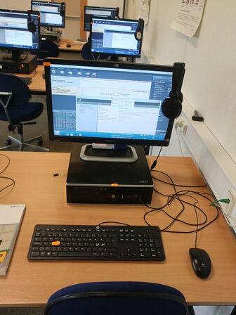 HP 22" skærm m. tastatur L2208w (PC medfølger ikke)