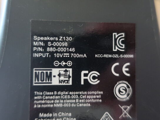 Projektor NEC ME311W inkl. lærred & div. afbilledet tilbehør