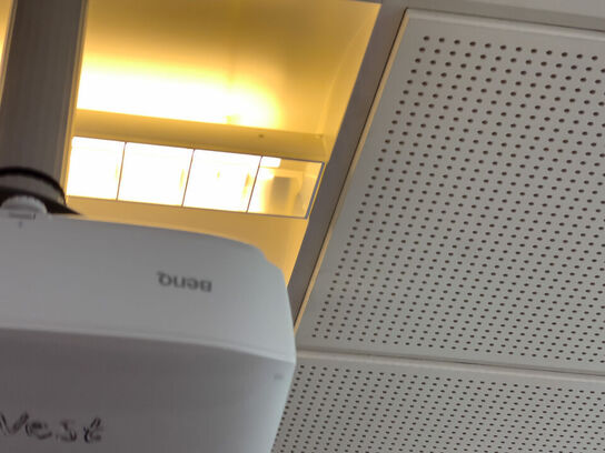 Projektor BENQ MW536 inkl. lærred