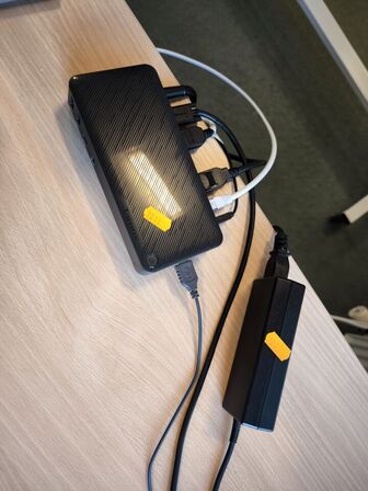 2 stk. 27" HP EliteDisplay E273 inkl. 2 stk. tastatur, mus & dockingstation