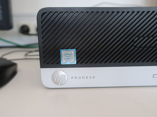 HP 22" skærm L2208w (PC medfølger ikke)