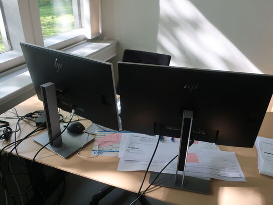 2 stk. HP EliteDisplay 27" skærme inkl. div. tilbehør