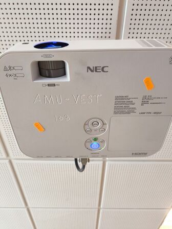 Projektor NEC ME301W inkl. lærred