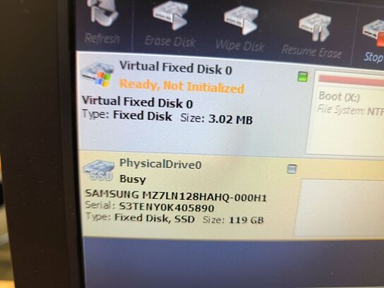 Skærm 22" m. tastatur HP L2206w (PC medfølger ikke)