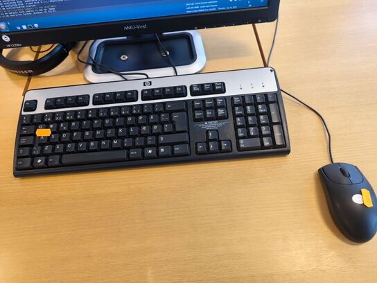 Skærm 22" m. tastatur HP L2206w (PC medfølger ikke)