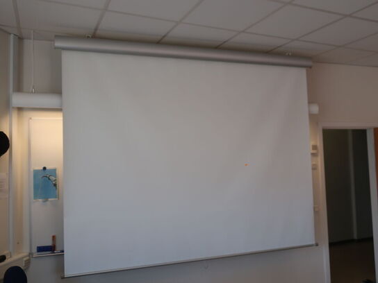 Projektor NEC ME301W inkl. lærred