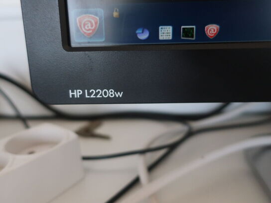 HP 22" skærm L2208w (PC medfølger ikke)